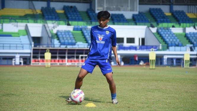 daftar-10-pemain-persib-yang-tampil-di-turnamen-soccer7sseries-di-singapura