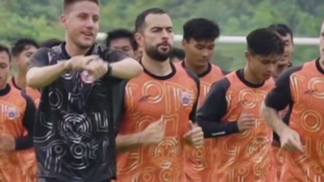 jakarta-bersinergi,-persija-gelar-launching-tim-dan-jersey-untuk-super-league-2025/2026