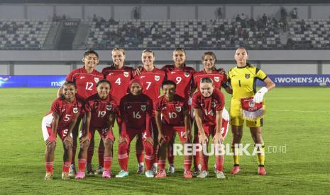 agustus-bulan-sepak-bola-putri:-tiga-timnas-level-usia-berbeda-berjuang-harumkan-indonesia