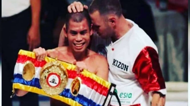 kenang-perjuangan-menuju-panggung-dunia,-chris-john-kritik-tajam-permenpora