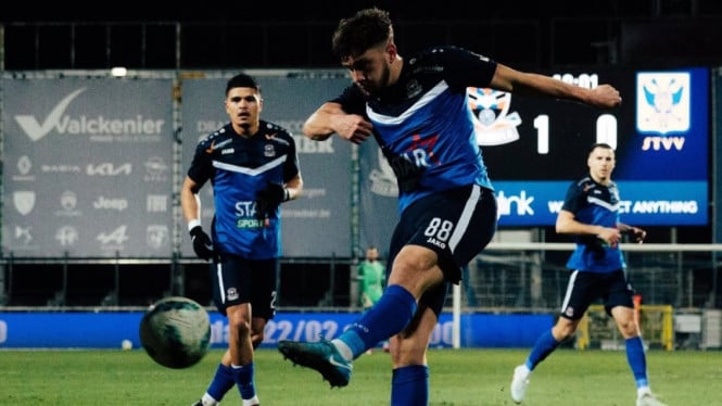 performa-para-pemain-timnas-indonesia-di-luar-negeri:-kontras-nasib-ragnar-oratmangoen-dan-kevin-diks