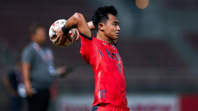 perceraian-dan-bangku-cadangan,-musim-berat-pratama-arhan-di-bangkok-united