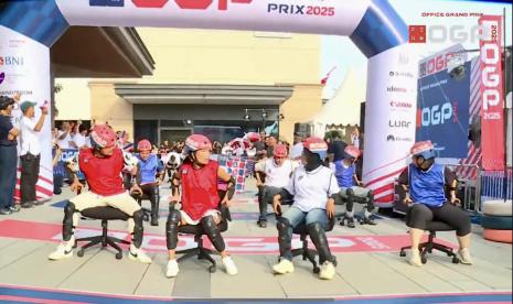 unik!-ada-balapan-kursi-kantor-di-pik-2,-begini-keseruannya