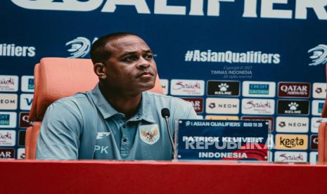 ditanya-apakah-idzes,-hubner,-ridho-akan-main-bersama-lawan-irak?-ini-jawaban-kluivert