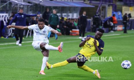 nasib-beda-inter-milan-dan-napoli-di-liga-champions:-satu-menang-telak,-lainnya-dipermalukan