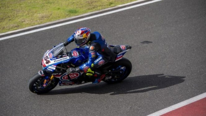 toprak-razgatlioglu-siap-uji-motor-yamaha-di-motogp,-babak-baru-dimulai!