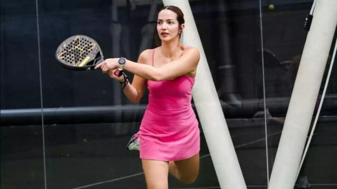 5-raket-padel-murah-di-bawah-1-juta:-cocok-untuk-pemula-yang-baru-mau-coba-main!