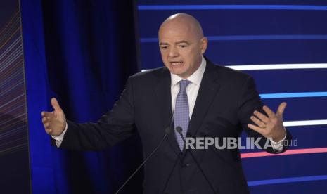 gianni-infantino-umumkan-dubai-sebagai-tuan-rumah-the-best-fifa-awards-2026