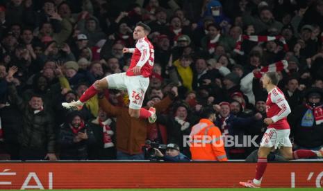 arsenal-tegaskan-kuasa-di-puncak-klasemen,-setop-11-kemenangan-beruntun-aston-villa