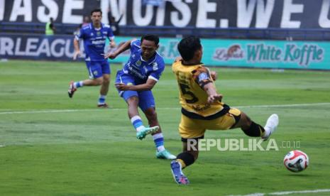 gol-beckham-putra-antarkan-persib-taklukkan-10-pemain-persija-dan-puncaki-klasemen-bri-super-league