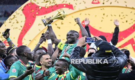 caf-sanksi-pelatih-senegal-usai-kericuhan-di-final-piala-afrika