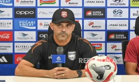 tiga-tahun-di-indonesia,-fabio-lefundes-akhirnya-puji-wasit-super-league