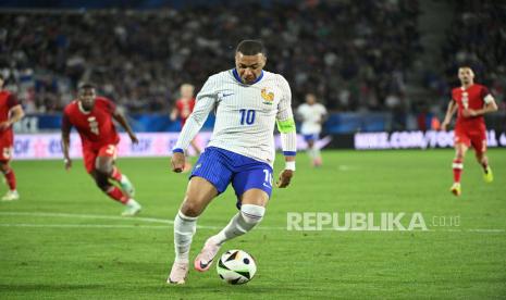 mbappe-bersinar,-prancis-taklukkan-brasil-meski-bermain-10-pemain