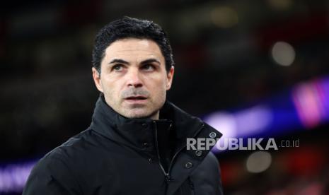 arteta-masuk-jajaran-pelatih-legendaris-arsenal-usai-juara-liga-primer-inggris