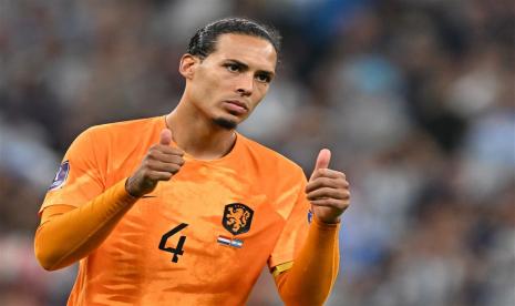 van-dijk-jadi-kapten,-belanda-siap-bidik-trofi-dunia-pertama