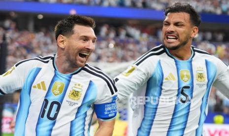 sempat-gagal-penalti,-2-gol-messi-ukir-rekor-dan-antar-argentina-lolos-ke-32-besar-piala-dunia-2026