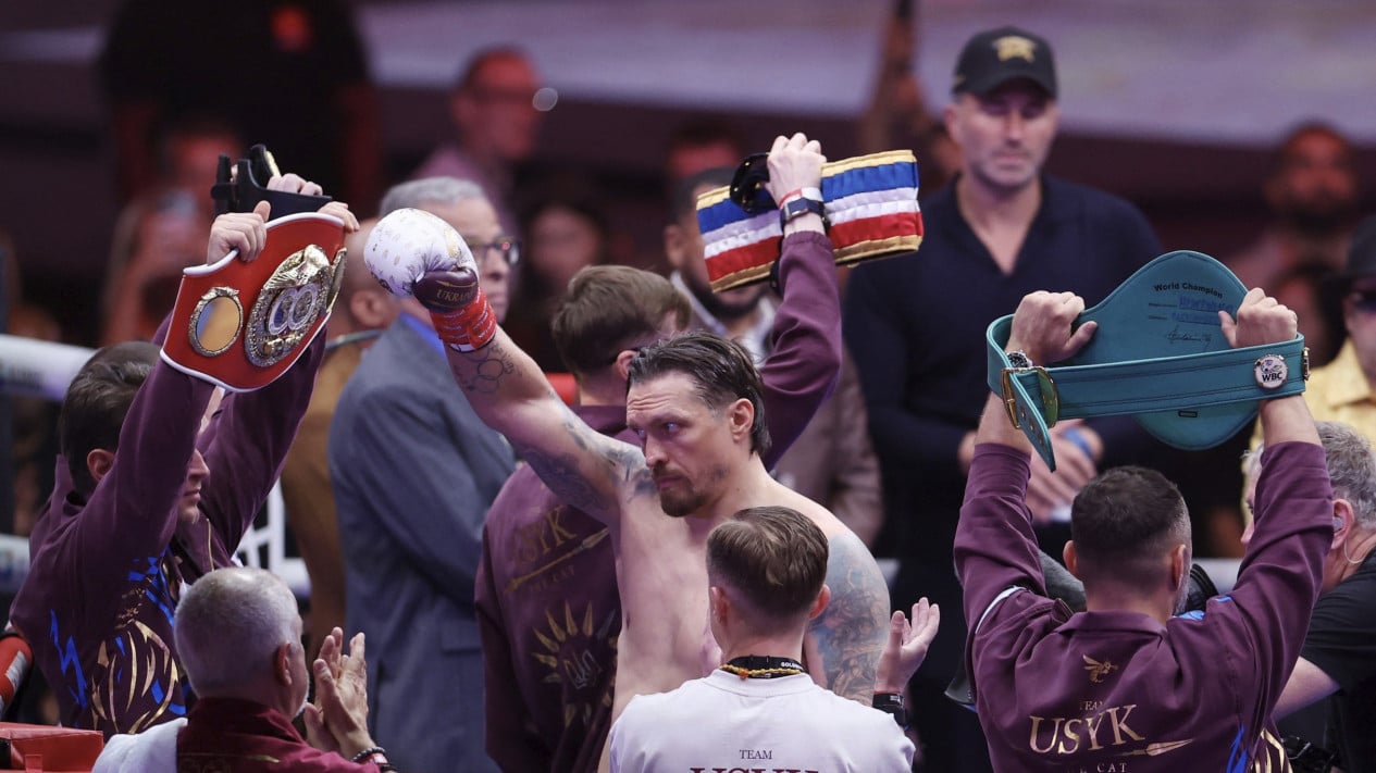 mengejutkan,-oleksandr-usyk-lepas-semua-sabuk-gelar-juara-dunia-miliknya,-isyaratkan-last-dance?